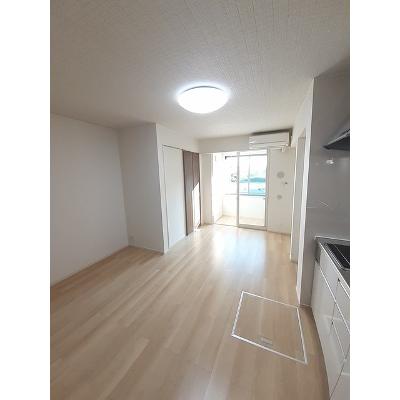 Ｊ－シャモニー　スロープ　Ⅱ 106【管理NO：1-027237602-01060】 ★家具家電は申し込み後に搬入します★ ★2026年12月中旬入居可能★の物件写真2