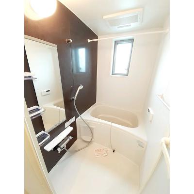 カーサ・ヴィオラ 102【管理NO：1-023013801-01020】 ★家具家電は申し込み後に搬入します★ ★2026年11月下旬入居可能★の物件写真4
