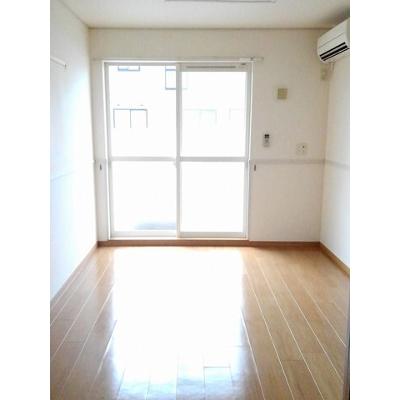 グランツ生駒Ⅱ 102【管理NO：1-015260802-01020】 ★家具家電は申し込み後に搬入します★ ★2026年12月中旬入居可能★の物件写真2