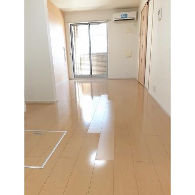 ラフレシール井上 103【管理NO：1-019530301-01030】 ★家具家電は申し込み後に搬入します★ ★2026年12月上旬入居可能★の物件写真2