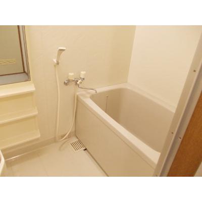 グランクオーレⅡ番館 101【管理NO：1-005566402-01010】 ★家具家電は申し込み後に搬入します★ ★2026年11月上旬入居可能★の物件写真4
