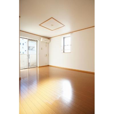 フレスクーラ　Ⅱ 101【管理NO：1-014098701-01010】 ★家具家電は申し込み後に搬入します★ ★2026年11月下旬入居可能★の物件写真2