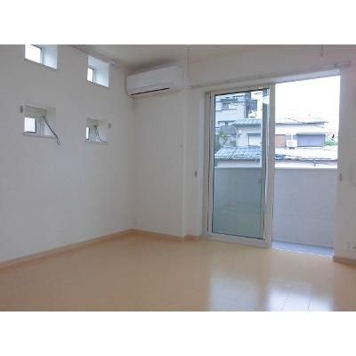 アビターレ 201【管理NO：1-019340801-02010】 ★家具家電は申し込み後に搬入します★ ★2026年11月下旬入居可能★の物件写真2