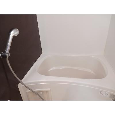ロワールⅢ 102【管理NO：1-020662801-01020】 ★家具家電は申し込み後に搬入します★の物件写真4