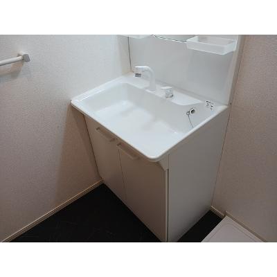 ロワールⅢ 102【管理NO：1-020662801-01020】 ★家具家電は申し込み後に搬入します★の物件写真6