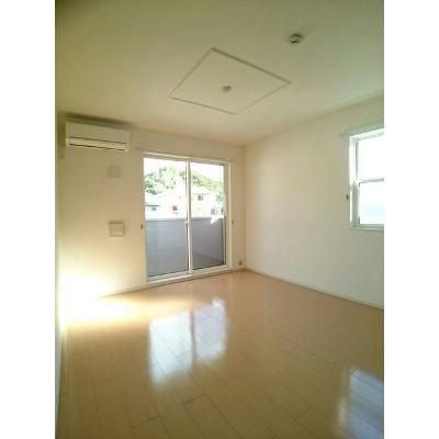 エスペランサ 101【管理NO：1-017332201-01010】 ★家具家電は申し込み後に搬入します★ ★2026年11月下旬入居可能★の物件写真2