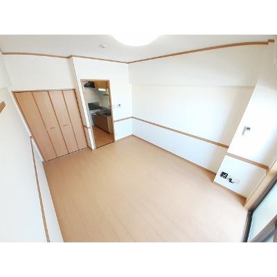 クレセント　きららⅡ 502【管理NO：1-014561201-05020】 ★家具家電は申し込み後に搬入します★ ★2026年12月中旬入居可能★の物件写真2