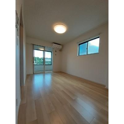 プレミアム２５番館 101【管理NO：1-026528503-01010】 ★家具家電は申し込み後に搬入します★の物件写真2