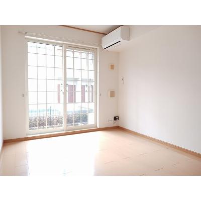 アンソレイエⅡ 102【管理NO：1-013340102-01020】 ★家具家電は申し込み後に搬入します★ ★2026年12月上旬入居可能★の物件写真2