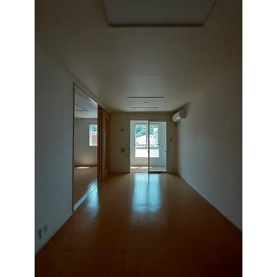 ヒルサイドハウスⅡ 201【管理NO：1-018323002-02010】 ★家具家電は申し込み後に搬入します★ ★2026年12月上旬入居可能★の物件写真2