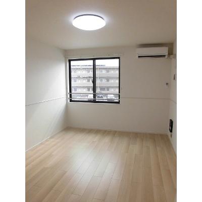 メゾン　ド　エスポワール 202【管理NO：1-025474801-02020】 ★家具家電は申し込み後に搬入します★ ★2026年10月下旬入居可能★の物件写真2