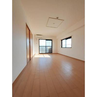 セントレジデンス 910【管理NO：1-012045401-09080】 ★家具家電は申し込み後に搬入します★ ★2026年11月下旬入居可能★の物件写真2