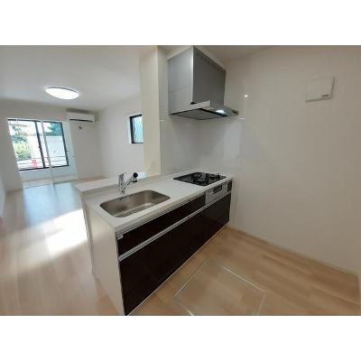 ラヴァール 101【管理NO：1-025894901-01010】 ★家具家電は申し込み後に搬入します★ ★2026年11月下旬入居可能★の物件写真3