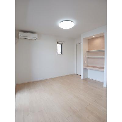 ブローム　サマー 101【管理NO：1-022952701-01010】 ★家具家電は申し込み後に搬入します★ ★2026年11月下旬入居可能★の物件写真2