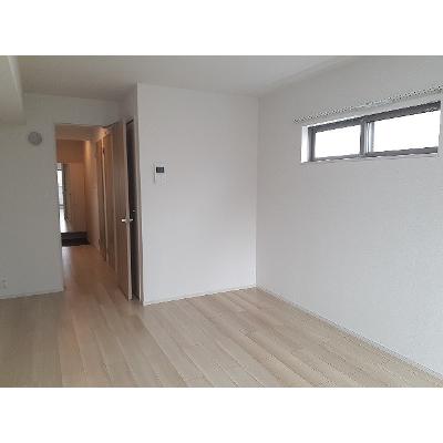 ブルーローズ 301【管理NO：1-025813401-03010】 ★家具家電は申し込み後に搬入します★ ★2026年12月下旬入居可能★の物件写真2