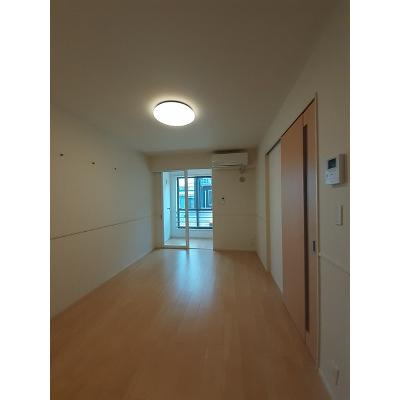 サルーテⅡ 105【管理NO：1-025277002-01050】 ★家具家電は申し込み後に搬入します★ ★2026年12月中旬入居可能★の物件写真2