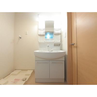 フローリスト 201【管理NO：1-019732301-02010】 ★家具家電は申し込み後に搬入します★ ★2026年12月上旬入居可能★の物件写真6