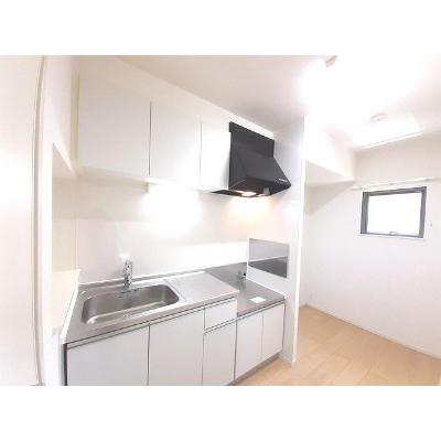 ビバコート 201【管理NO：1-022845401-02010】 ★家具家電は申し込み後に搬入します★ ★2026年11月下旬入居可能★の物件写真3