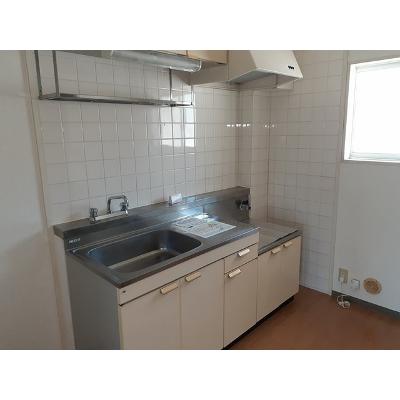 エルオアベニール 202【管理NO：1-004740401-02020】 ★家具家電は申し込み後に搬入します★ ★2026年11月中旬入居可能★の物件写真3