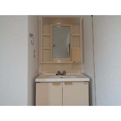 エルオアベニール 202【管理NO：1-004740401-02020】 ★家具家電は申し込み後に搬入します★ ★2026年11月中旬入居可能★の物件写真6