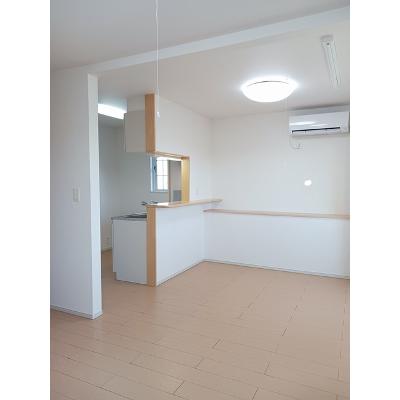 フォルシュ・ミヤ 206【管理NO：1-018004901-02050】 ★家具家電は申し込み後に搬入します★ ★2026年11月下旬入居可能★の物件写真2