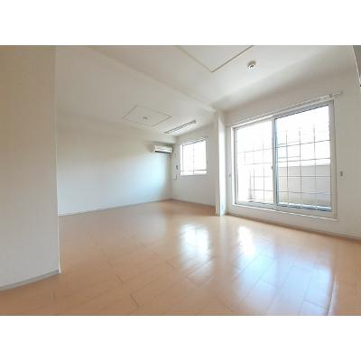 エリーゼ 202【管理NO：1-017480001-02020】 ★家具家電は申し込み後に搬入します★ ★2026年11月中旬入居可能★の物件写真2
