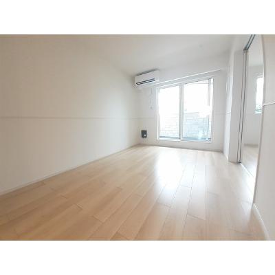 コンソラータ 203【管理NO：1-026229901-02030】 ★家具家電は申し込み後に搬入します★ ★2026年10月下旬入居可能★の物件写真2