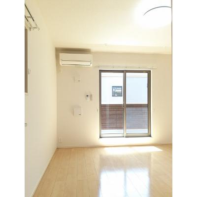 クレメント・セレノ 201【管理NO：1-024253601-02010】 ★家具家電は申し込み後に搬入します★ ★2026年11月中旬入居可能★の物件写真2