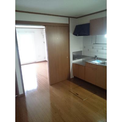 ハピネス 103【管理NO：1-011334901-01030】 ★家具家電は申し込み後に搬入します★ ★2026年12月上旬入居可能★の物件写真2