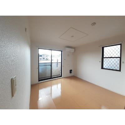 カーサ・コリーナⅡ 101【管理NO：1-017635802-01010】 ★家具家電は申し込み後に搬入します★ ★2026年11月上旬入居可能★の物件写真2
