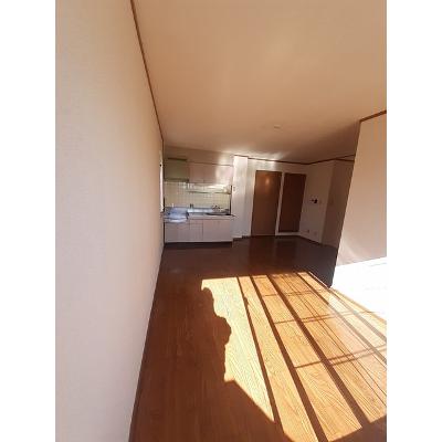 プランタンА 201【管理NO：1-005462201-02010】 ★家具家電は申し込み後に搬入します★ ★2026年11月下旬入居可能★の物件写真2