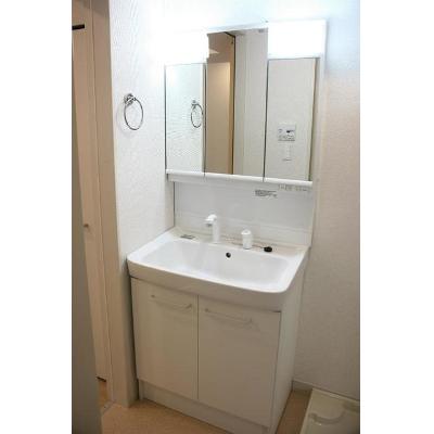 ラピス 102【管理NO：1-024214701-01020】 ★家具家電は申し込み後に搬入します★ ★2026年12月上旬入居可能★の物件写真6