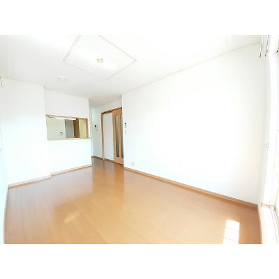 ウッド　クリーク　テラスＢ 203【管理NO：1-014011602-02030】 ★家具家電は申し込み後に搬入します★ ★2026年12月中旬入居可能★の物件写真2