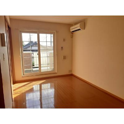 サフラワー 201【管理NO：1-013938301-02010】 ★家具家電は申し込み後に搬入します★ ★2026年12月中旬入居可能★の物件写真2