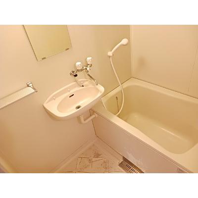 エルディム茂作 202【管理NO：1-004108301-02020】 ★家具家電は申し込み後に搬入します★ ★2026年11月下旬入居可能★の物件写真4