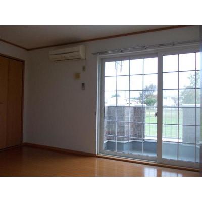 ルミエールⅡ 102【管理NO：1-011970802-01020】 ★家具家電は申し込み後に搬入します★ ★2026年12月下旬入居可能★の物件写真2