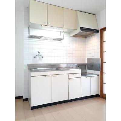 マンションカメリア 303【管理NO：1-002484101-03030】 ★家具家電は申し込み後に搬入します★ ★2026年12月中旬入居可能★の物件写真3
