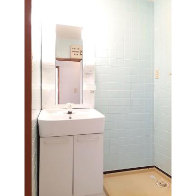 マンションカメリア 303【管理NO：1-002484101-03030】 ★家具家電は申し込み後に搬入します★ ★2026年12月中旬入居可能★の物件写真6