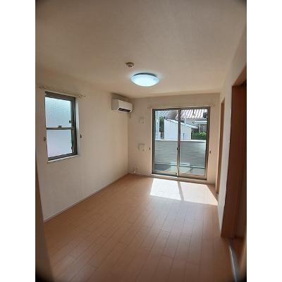 フィデールⅢ 101【管理NO：1-017923801-01010】 ★家具家電は申し込み後に搬入します★の物件写真2