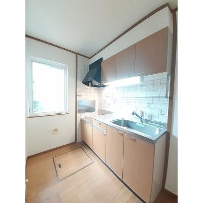 サンセットタウニー 101【管理NO：1-011322201-01010】 ★家具家電は申し込み後に搬入します★ ★2026年12月上旬入居可能★の物件写真3