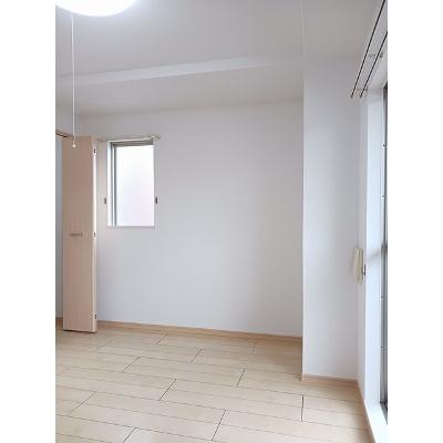 モンパルナス 201【管理NO：1-018267301-02010】 ★家具家電は申し込み後に搬入します★ ★2026年12月上旬入居可能★の物件写真2