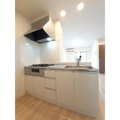 メゾン・ド・モデルヌＢ 102【管理NO：1-026655202-01020】 ★家具家電は申し込み後に搬入します★ ★2027年01月下旬入居可能★の物件写真3