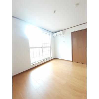 ラーカイラム 202【管理NO：1-010285901-02020】 ★家具家電は申し込み後に搬入します★ ★2027年01月下旬入居可能★の物件写真2