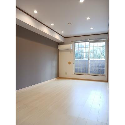 アーバイン・フォリー 201【管理NO：1-011724901-02010】 ★家具家電は申し込み後に搬入します★ ★2026年11月下旬入居可能★の物件写真2