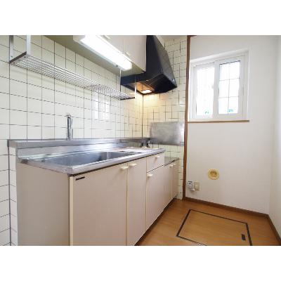 エスポワール吉田Ⅰ 101【管理NO：1-007993301-01010】 ★家具家電は申し込み後に搬入します★ ★2026年12月上旬入居可能★の物件写真3