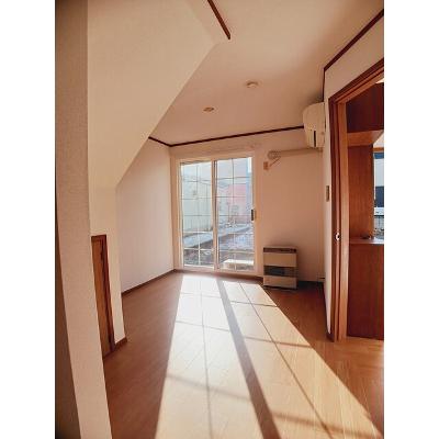 ハッピネス 104【管理NO：1-007461301-01040】 ★家具家電は申し込み後に搬入します★ ★2026年12月上旬入居可能★の物件写真2