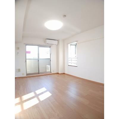エクセレント 206【管理NO：1-013587701-02060】 ★家具家電は申し込み後に搬入します★ ★2026年11月上旬入居可能★の物件写真2