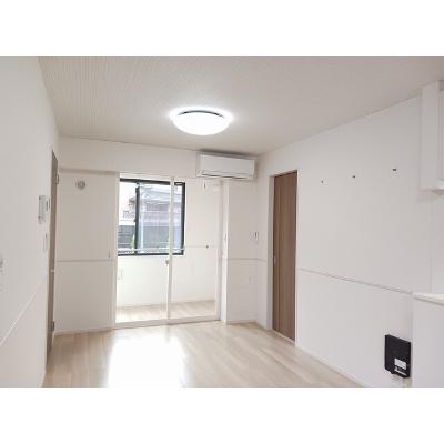 サンライズ　プライム 103【管理NO：1-028052901-01030】 ★家具家電は申し込み後に搬入します★ ★2027年01月上旬入居可能★の物件写真2