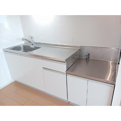 バンブー　レジデンス 202【管理NO：1-018696401-02020】 ★家具家電は申し込み後に搬入します★ ★2026年11月中旬入居可能★の物件写真3
