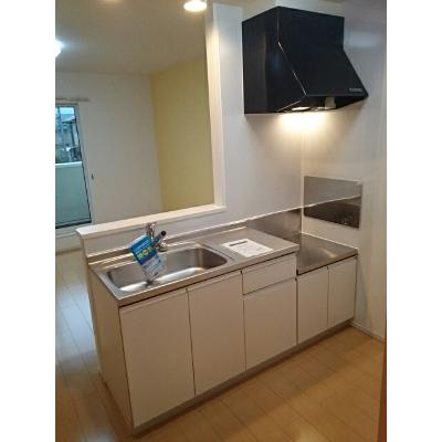 オーブ 205【管理NO：1-018431601-02040】 ★家具家電は申し込み後に搬入します★ ★2026年12月上旬入居可能★の物件写真3